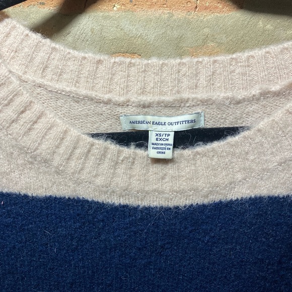 American Eagle color block striped sweater - Picture 3 of 3